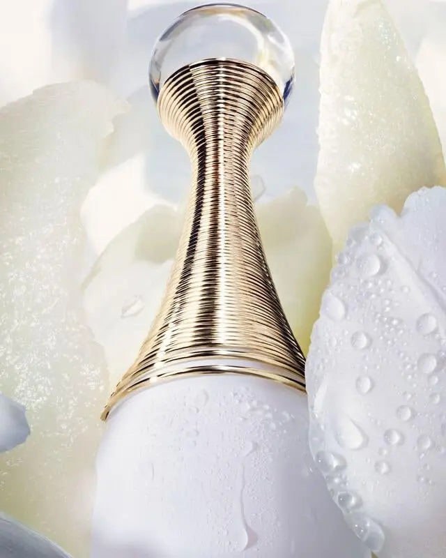 J’adore Dior elegant radiant fragrance for women